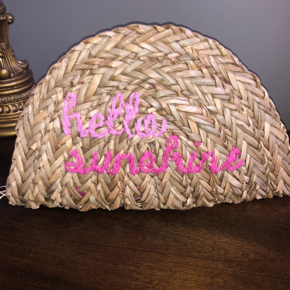 Mud Pie Handbags - NWT Mud Pie Hello Sunshine Straw Word Clutch Pink